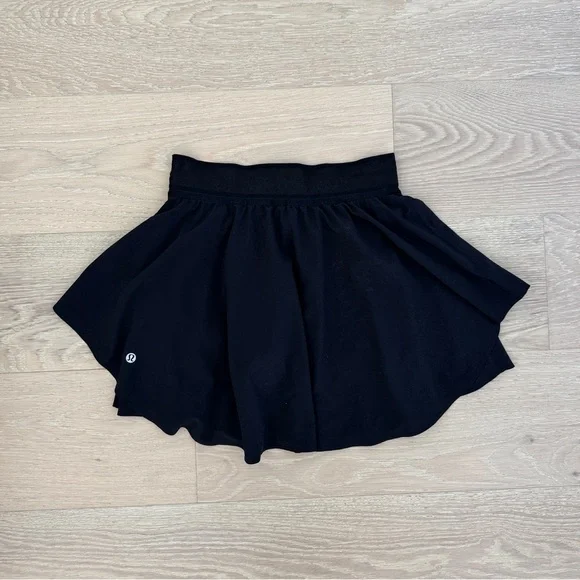 Lululemon Court Rival Black Skirt - Picture 2 of 5